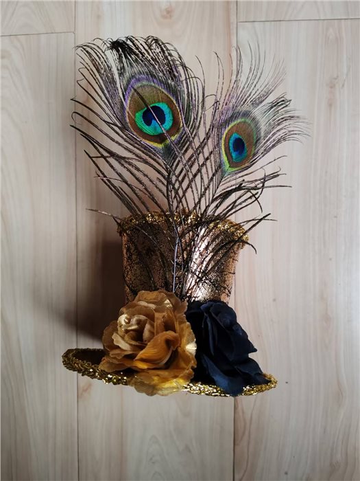 MINI GOLD TOP HAT WITH flower & feather